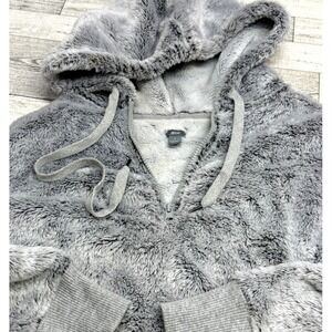 Aerie Gray White Soft Faux Fur Pullover Relaxed Casual Hoodie Zipped Size SMALL